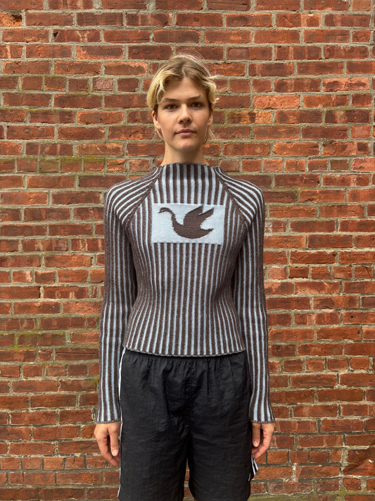 SWAN SWEATER