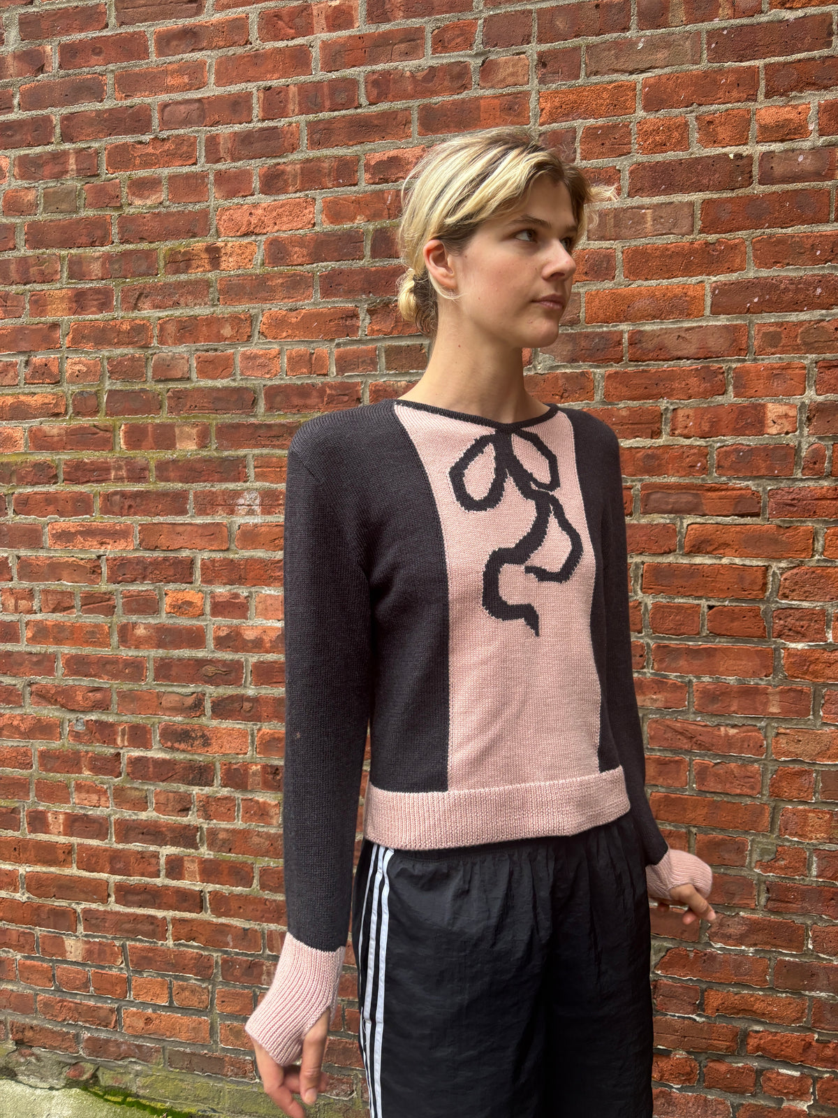 LIZZY SWEATER